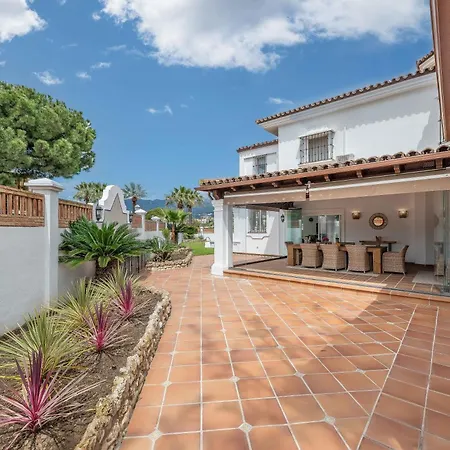 Hakuna Matata Villa *